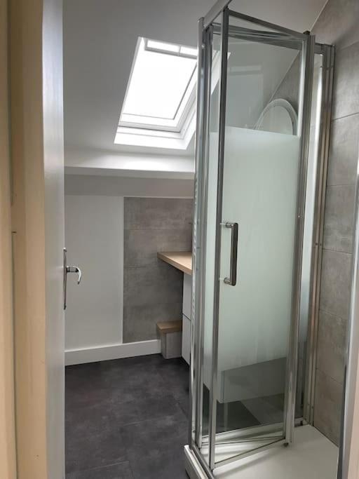 Tiny Paradise - 2 Bedrooms Apartment Montigny-sur-Loing Exteriör bild